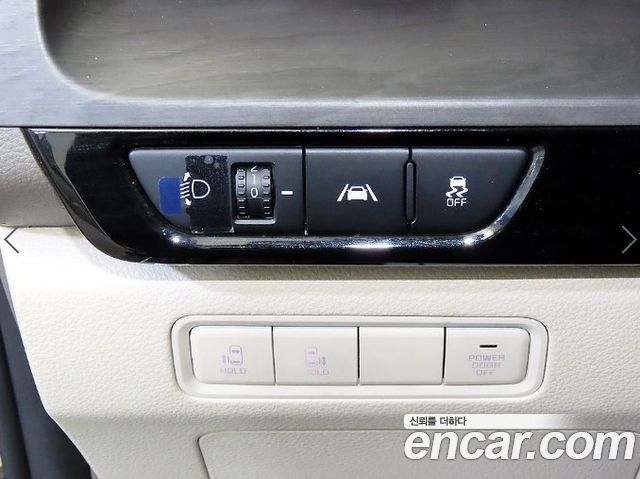 Kia Canival 2021 — photo 15