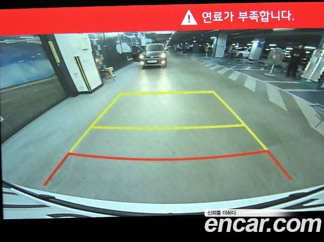 Kia Canival 2021 — photo 16