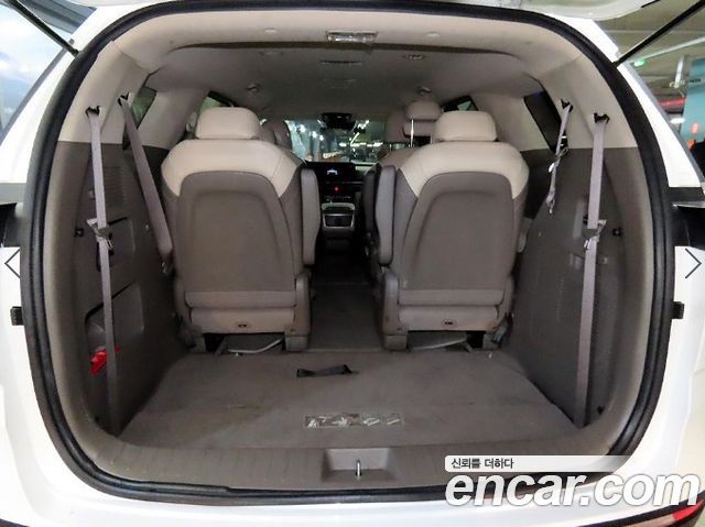 Kia Canival 2021 — photo 18