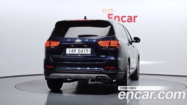 Kia Sorento 2018 — photo 4