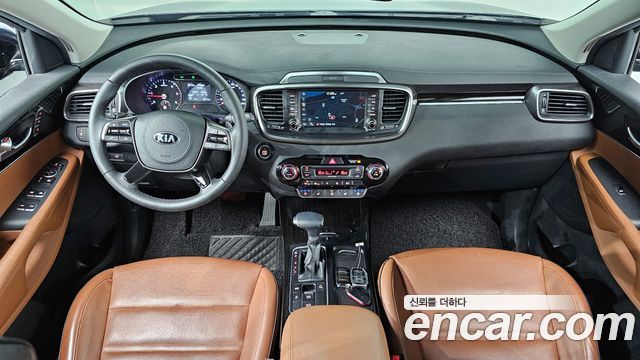 Kia Sorento 2018 — photo 8