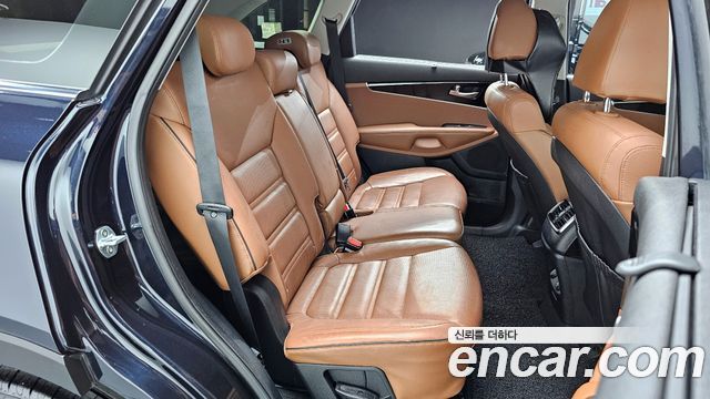 Kia Sorento 2018 — photo 13