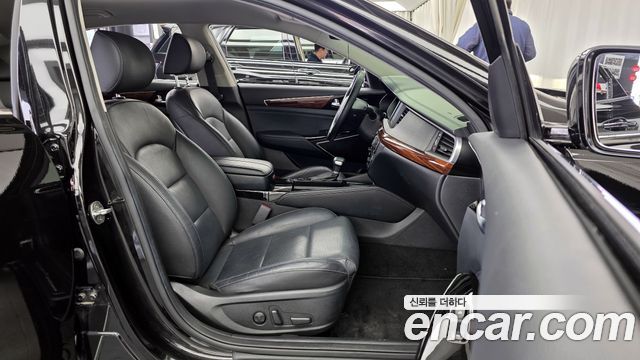 Kia K7 2017 — photo 11