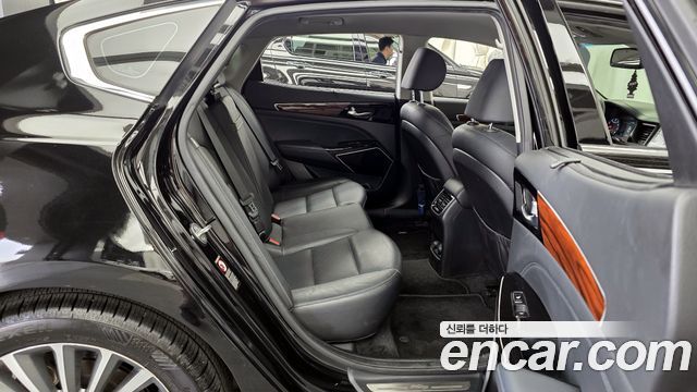 Kia K7 2017 — photo 12