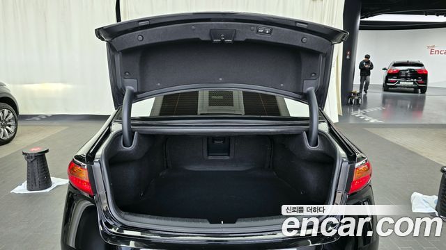 Kia K7 2017 — photo 20