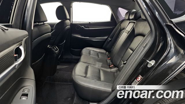Hyundai Grandeur 2018 — photo 12