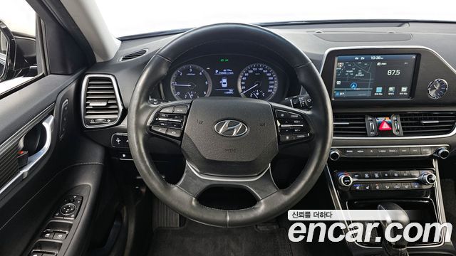Hyundai Grandeur 2018 — photo 13