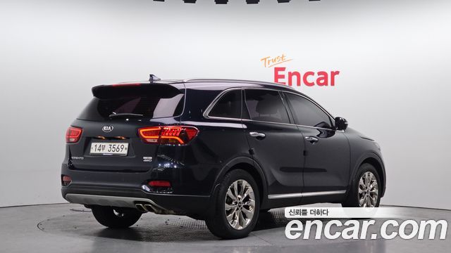 Kia Sorento 2018 — photo 2