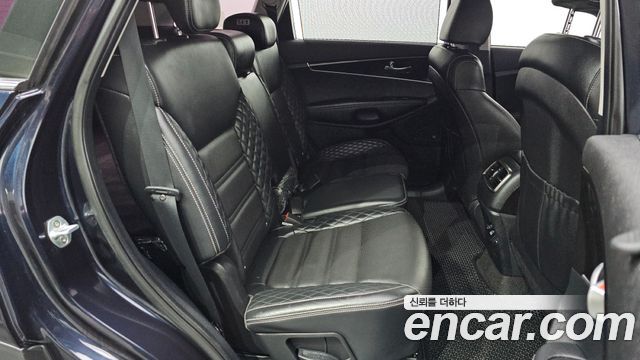Kia Sorento 2018 — photo 12