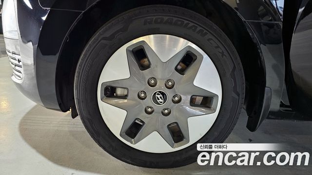 Hyundai Staria 2025 — photo 5