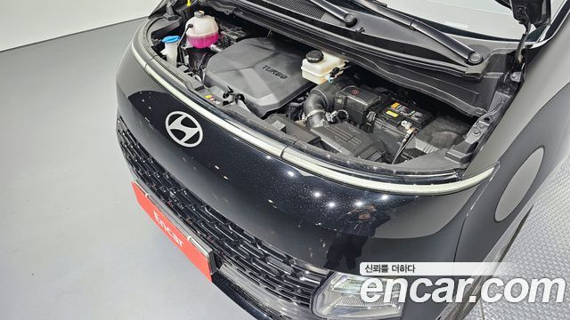 Hyundai Staria 2025 — photo 6