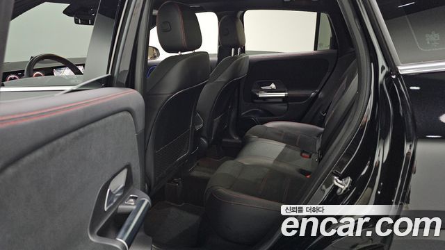 Mercedes-Benz GLA-Class 2020 — photo 13