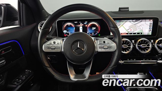 Mercedes-Benz GLA-Class 2020 — photo 14