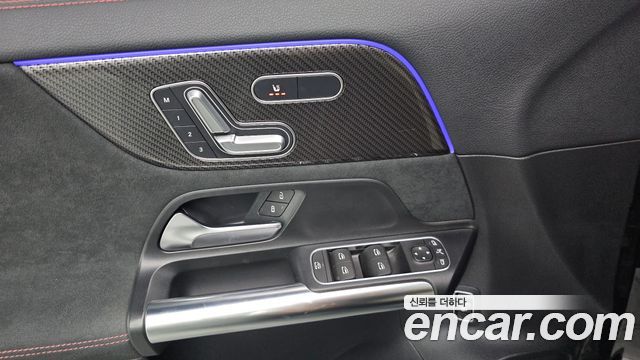 Mercedes-Benz GLA-Class 2020 — photo 18
