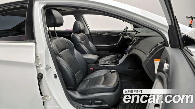 Hyundai Sonata 2012 — photo 10
