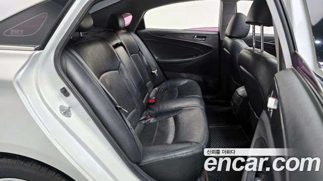 Hyundai Sonata 2012 — photo 12
