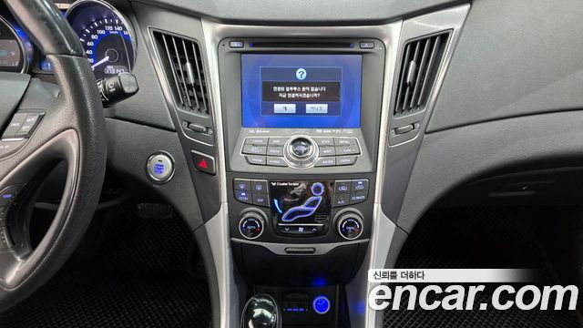 Hyundai Sonata 2012 — photo 14