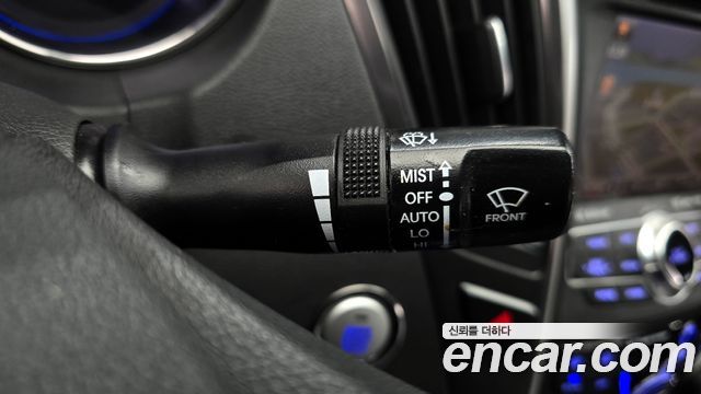 Hyundai Sonata 2012 — photo 18
