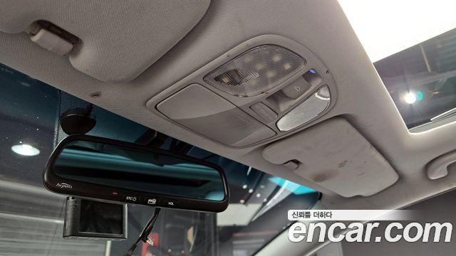 Hyundai Sonata 2012 — photo 19