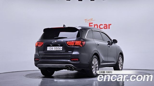 Kia Sorento 2019 — photo 2
