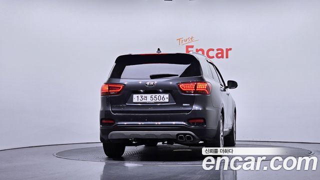 Kia Sorento 2019 — photo 4
