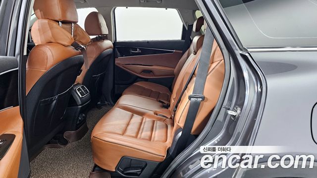 Kia Sorento 2019 — photo 13
