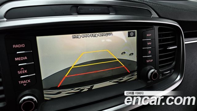 Kia Sorento 2019 — photo 16