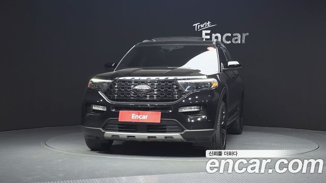 Ford Explorer 2022 — photo 3