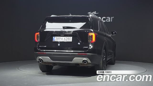 Ford Explorer 2022 — photo 4