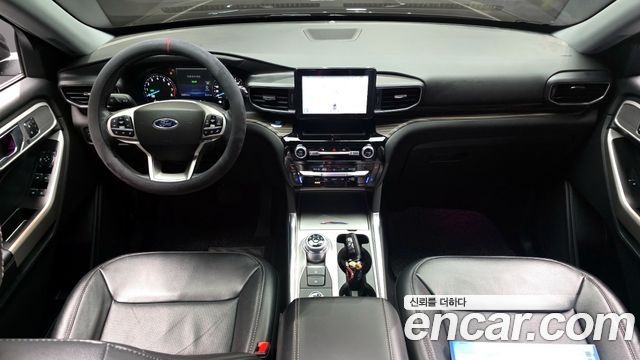 Ford Explorer 2022 — photo 7