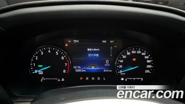 Ford Explorer 2022 — photo 8