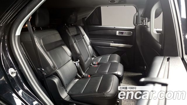 Ford Explorer 2022 — photo 12