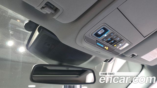 Ford Explorer 2022 — photo 18