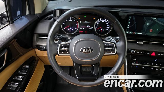 Kia Canival 2021 — photo 15