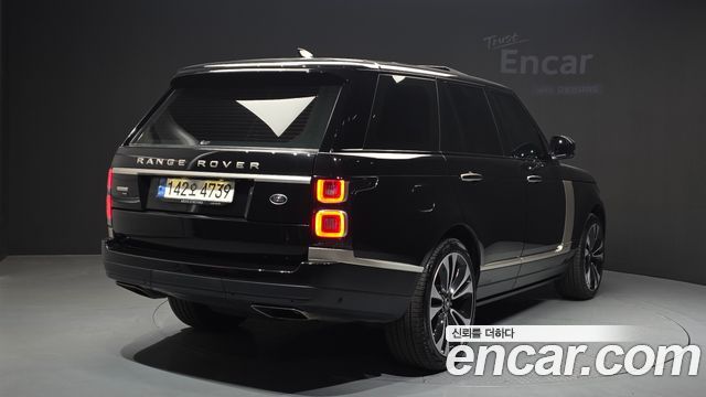 Land Rover Range Rover 2021 — photo 2