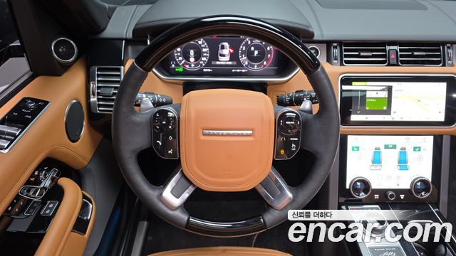 Land Rover Range Rover 2021 — photo 13