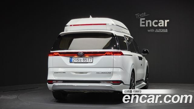 Kia Canival 2021 — photo 4