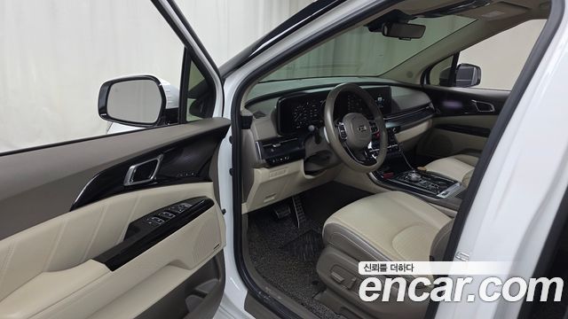 Kia Canival 2021 — photo 10