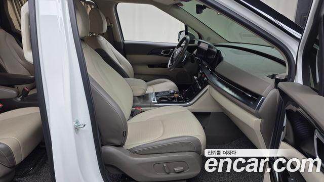 Kia Canival 2021 — photo 11