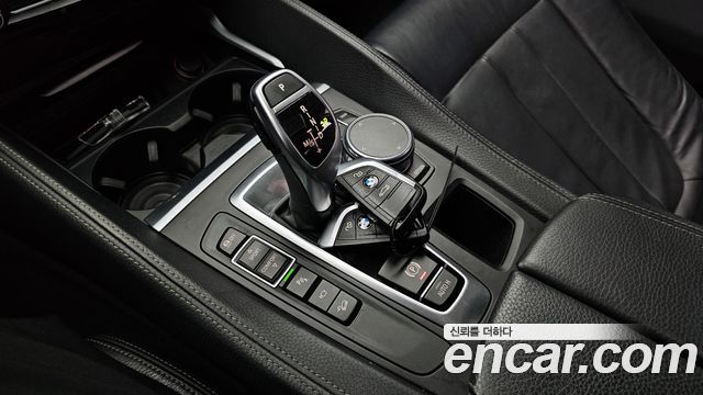 BMW X6 2018 — photo 9