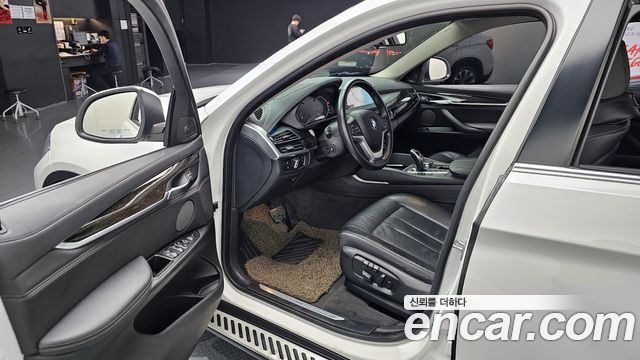 BMW X6 2018 — photo 11