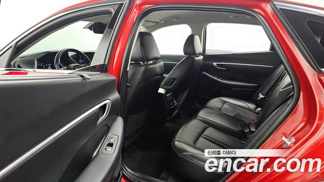 Hyundai Sonata 2020 — photo 12
