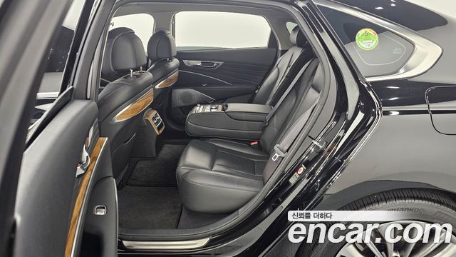 Kia K9 2023 — photo 12