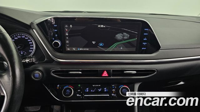 Hyundai Sonata 2022 — photo 15