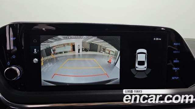 Hyundai Sonata 2022 — photo 16