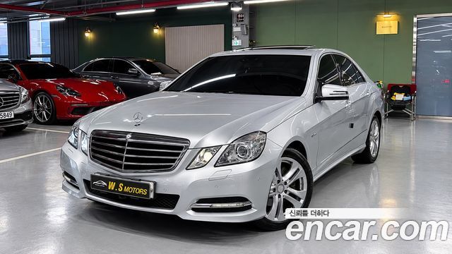 Mercedes-Benz E-Class 2011 — photo 1
