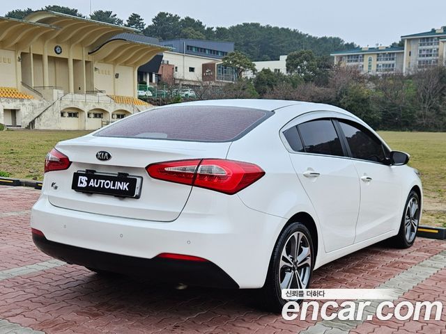 Kia K3 2015 — photo 2