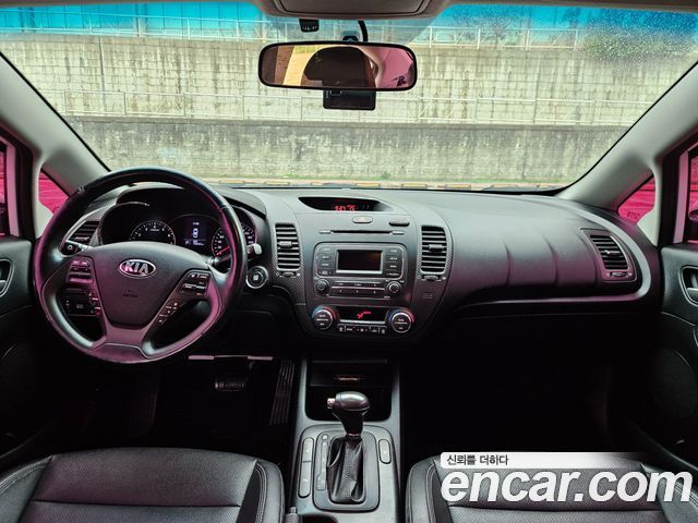 Kia K3 2015 — photo 7