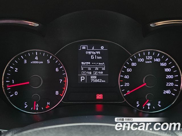Kia K3 2015 — photo 8
