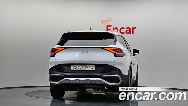 Kia Sportage 2023 — photo 4
